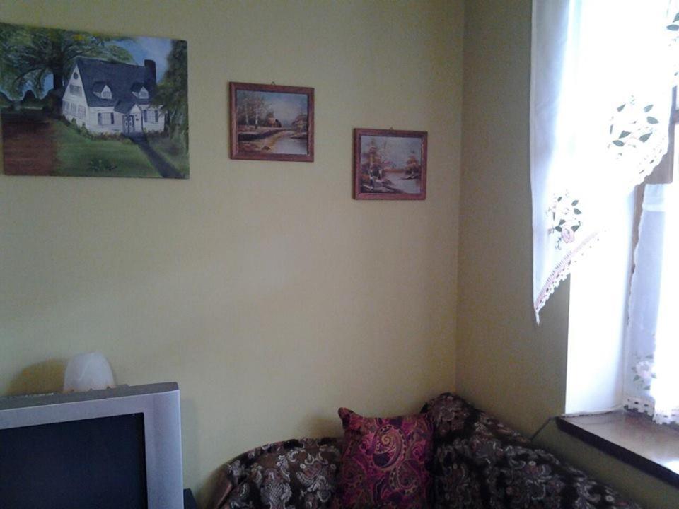 Marine'S Guest House Ananuri Екстериор снимка